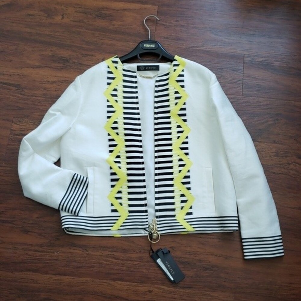 Versace White Jacket Size 42 Geometric Yellow Black Chic Boho Designer New